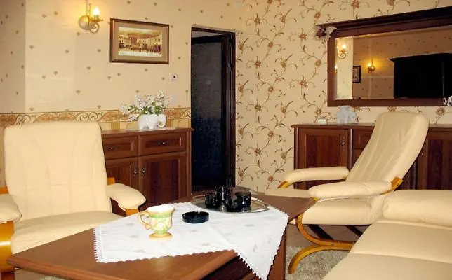 Hotel Guest Bela Neda